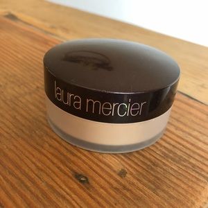 Laura Mercier mineral illuminating powder